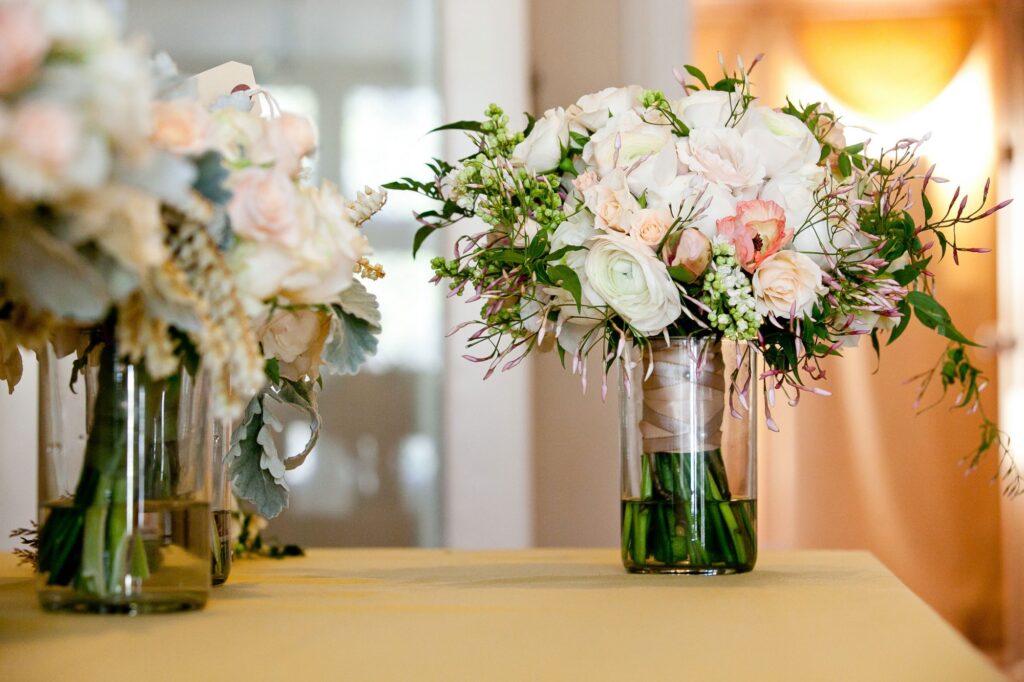 Choosing The Right Kind of Wedding Flowers