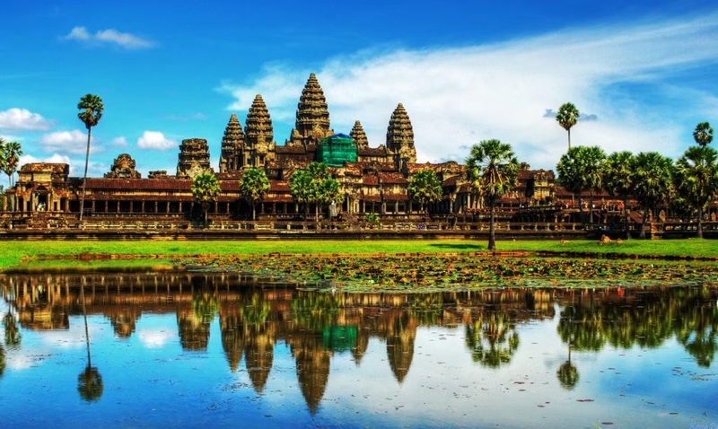 Best 5 Places to Visit in Cambodia